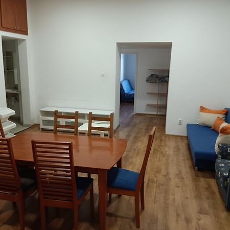 Big Cozy - Skyfall Apartment 3 Bdrm 6 Beds 1&Half Baths 부다페스트 외부 사진